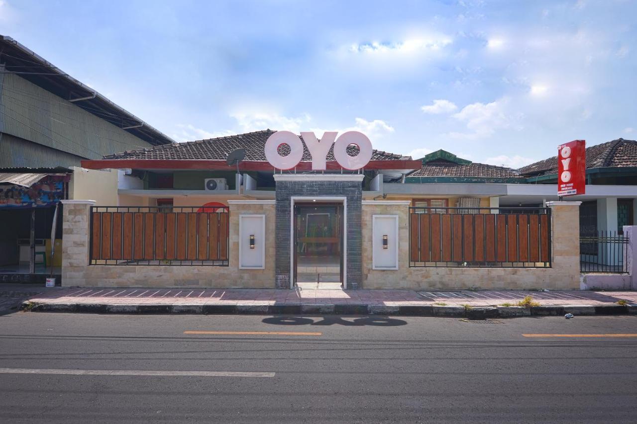 Hotel Super Oyo 1046 Omah Pathok Yogyakarta Esterno foto