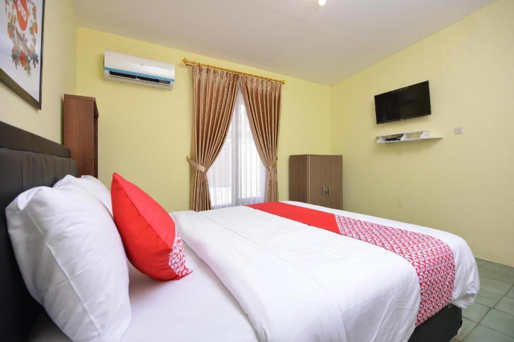 Hotel Super Oyo 1046 Omah Pathok Yogyakarta Esterno foto